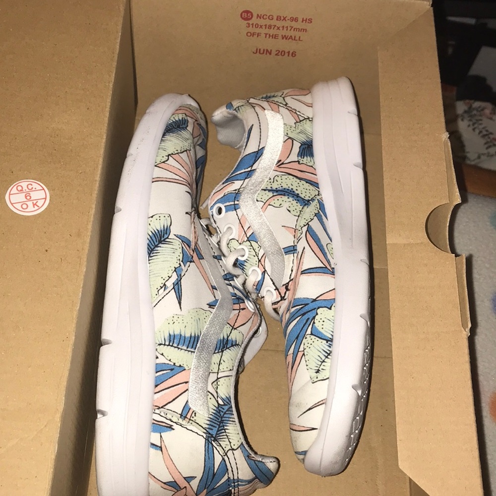 VANS NEW